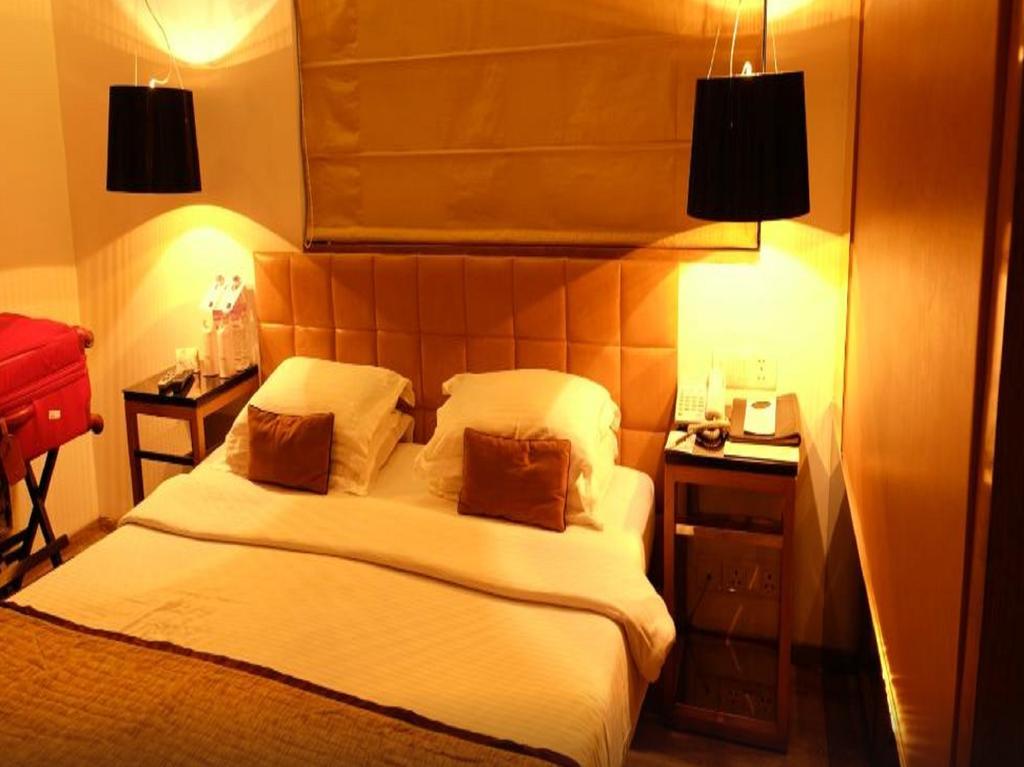 Hotel Palace Heights New Delhi Exterior photo