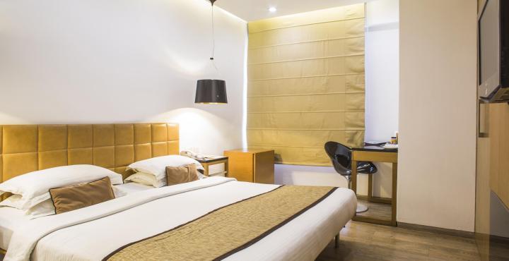 Hotel Palace Heights New Delhi Exterior photo