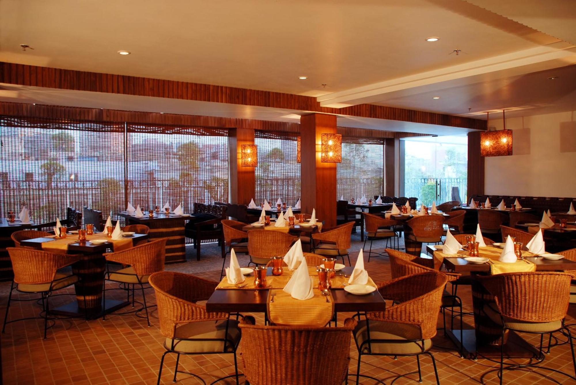 Hotel Palace Heights New Delhi Exterior photo