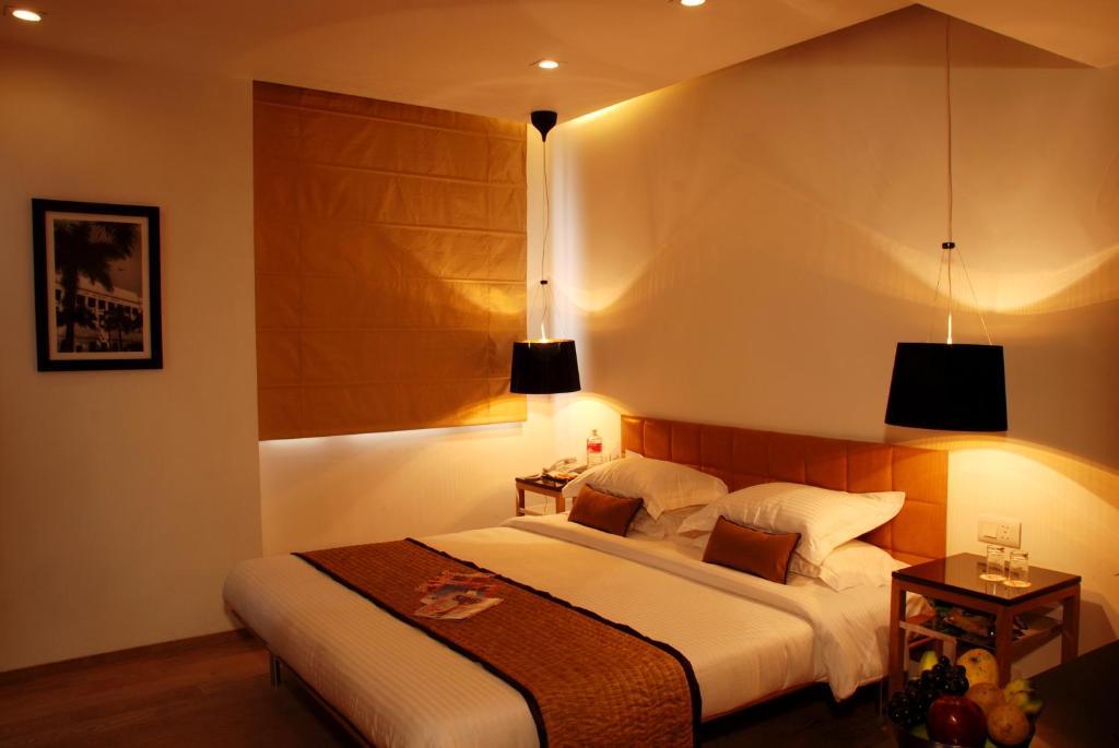 Hotel Palace Heights New Delhi Exterior photo