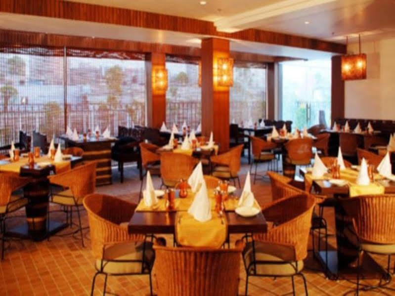 Hotel Palace Heights New Delhi Exterior photo