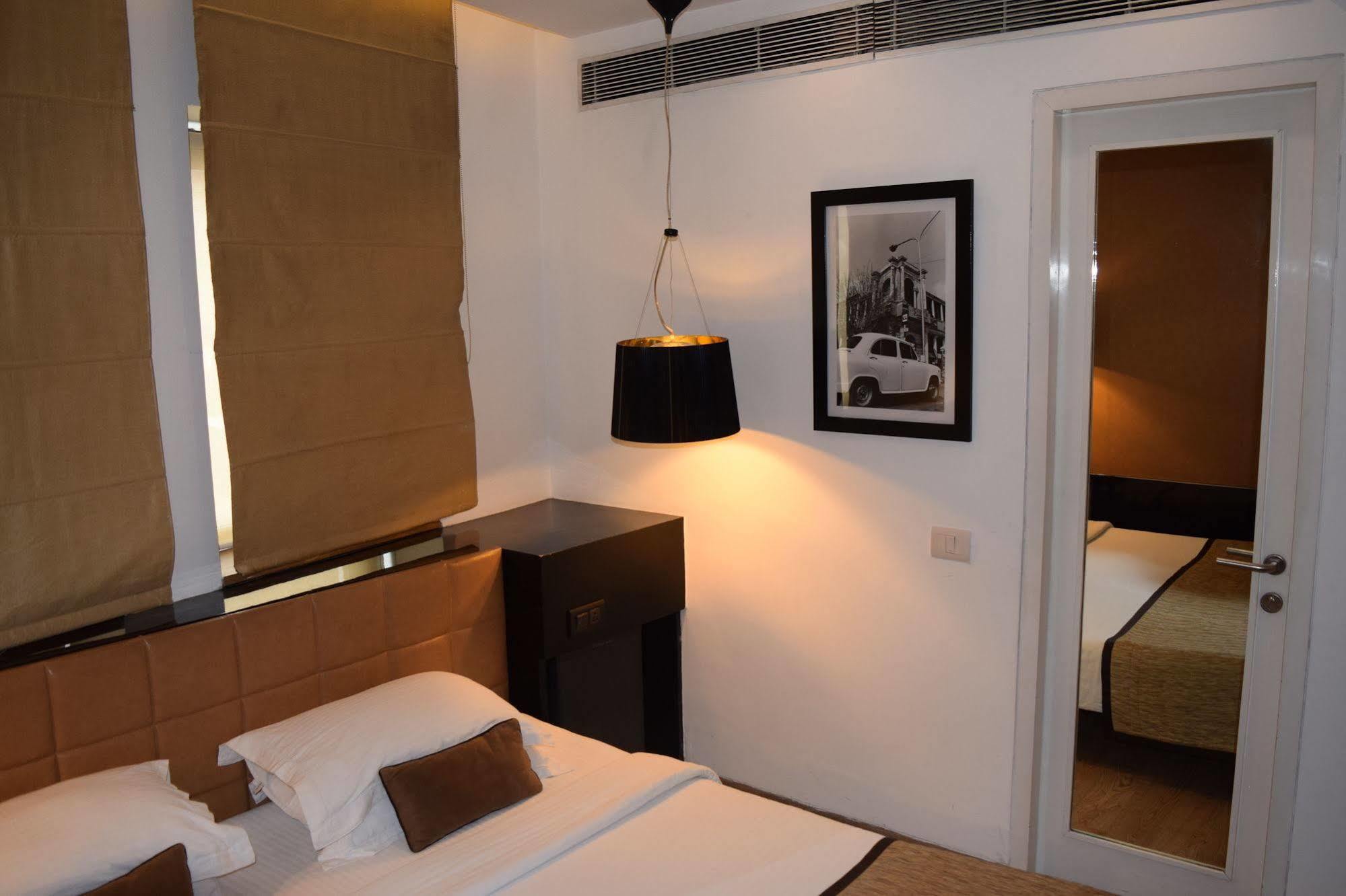Hotel Palace Heights New Delhi Exterior photo
